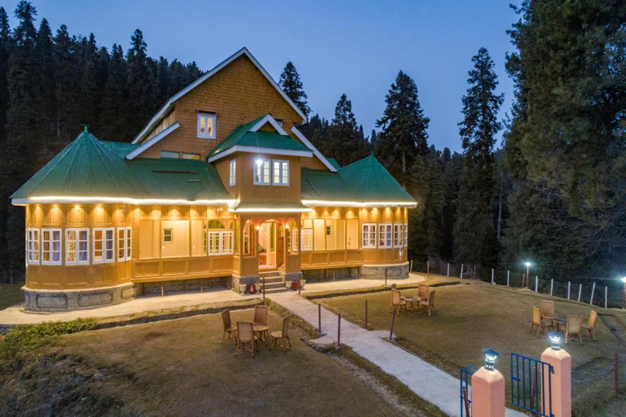 Gulmarg Ski Hill Resort Exteriör bild