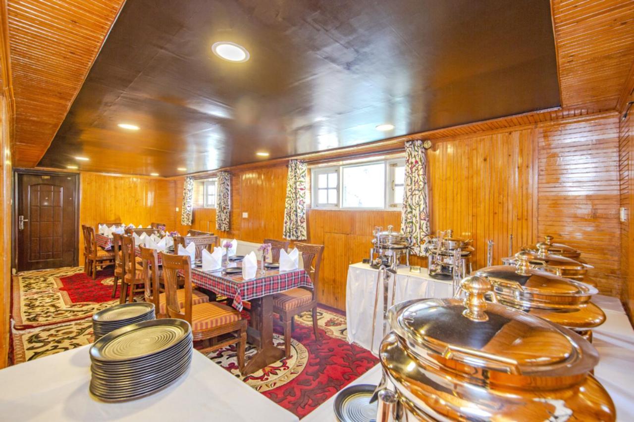 Gulmarg Ski Hill Resort Exteriör bild