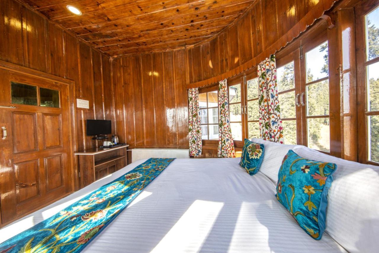 Gulmarg Ski Hill Resort Exteriör bild