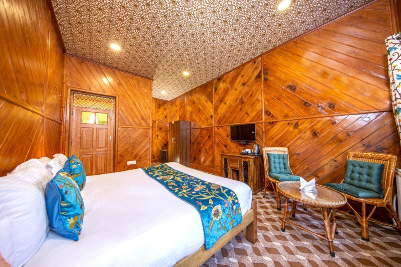 Gulmarg Ski Hill Resort Exteriör bild